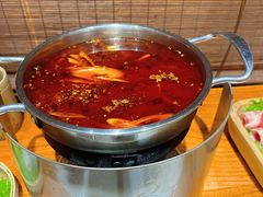 -独食火锅·半米屋台(直营总店)
