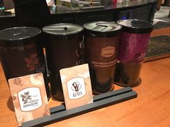 -星巴克(西安曲江银泰店)