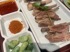 小份的手抓羊肉。-东方亚克西餐厅(西康路店)
