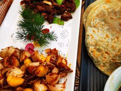 -哈啾嗨·蒙文化主题餐厅(京汉新城店)