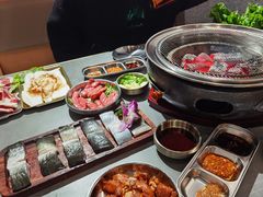 -围炉肉舍丹东海鲜烤肉·烤活鳗(步行街店)