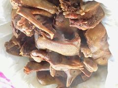 秘制盐焗乳鸽-侠成水上农庄(工业大道店)