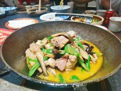 干锅茶树菇-洞庭土菜馆(天河北总店)