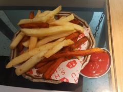 -春树下·树屋花房西餐厅(罍街AS1980店)