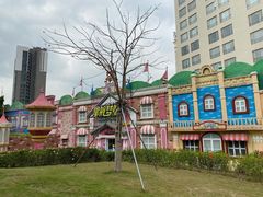 -龙凤山庄影视度假村