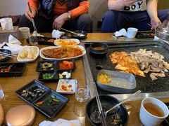 鲫鱼炖土豆-韩阳王石板烤肉