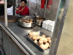 自助取餐区-蔡伯糯米猪肠
