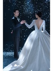 -都市丽人婚纱摄影