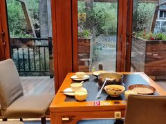 -黔蘑菇四季餐厅(观山湖店)