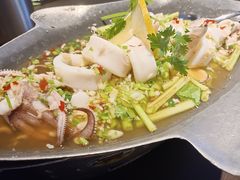 -大头虾越式风味餐厅(光明广场店)