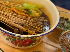 -拈签一笑黄牛肉辣卤串串
