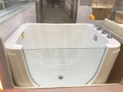 -海豚湾高端月子会所(黄浦店)