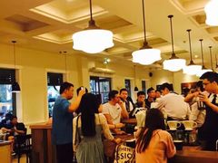 大堂-星巴克臻选(广州沙面店)