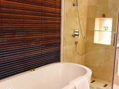 -青岛海尔洲际酒店