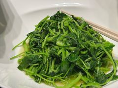 -忆江南·临江鱼馆