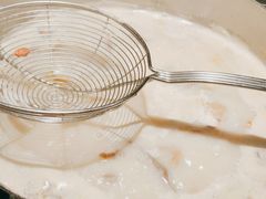 -尚尚仙·酸汤猪手·猪肚鸡火锅(华联万柳购物中心店)