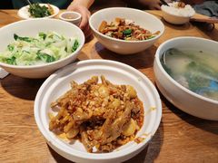 -聚鑫朋酸菜肥肠(九龙仓店)