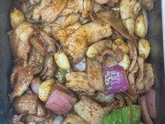 -老东镇啤酒屋海鲜加工·蒸汽海鲜·海鲜烧烤(台东店)