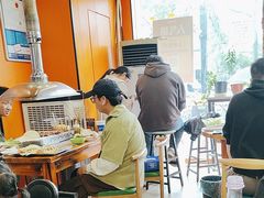 -哈尔滨小酒馆·鲜肉现穿自助烧烤(康新花园店)