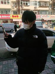 -一東造型烫发染发