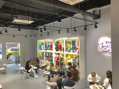 等位区-sth more(会展航洋城店)