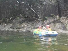 -安吉龙王山峡谷漂流