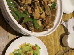 -泉畔人家·老济南经典鲁菜(大明湖店)