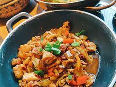 老坛酱炒鸡-吃饭皇帝大(合生汇店)
