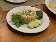 -Chom Cafe and Restaurant