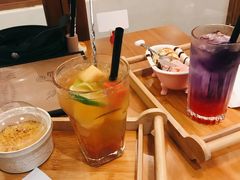 彩虹西柚气泡-猫小主咖啡·猫咖cat cafe(福田店)