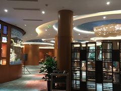 -青岛海尔洲际酒店