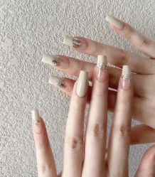 -MOMO·Nail美甲美睫