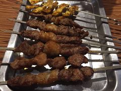烤羊肉串-清真吴记门钉肉饼·喜多利