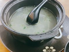 -丽虹云南过桥米线(兴工街店)