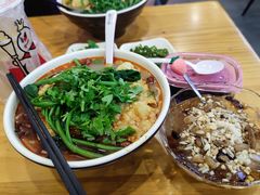 -螺小胖柳州螺蛳粉(钟楼总店)