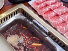 -东巴婆婆云南鱼豆花火锅(大东门店)