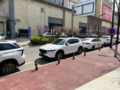 -王府井奥莱临潼小镇(临潼店)