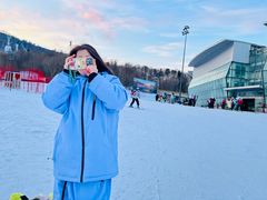 -亚布力新体委滑雪场