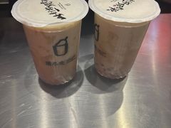-须尽欢·冰淇淋&中国茶(翔殷路店)
