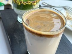 藻泽厚抹开心拿铁-luutosa  cafe & tea 鹿兔山