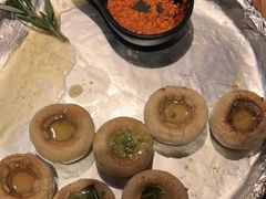 -何师烧烤Pro ·江湖川菜·小龙虾·精酿(太古里旗舰店)