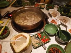 -润园四季椰子鸡火锅(海上世界店)