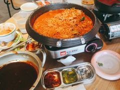 -WOW LUCKY创意韩料(龙阳广场店)