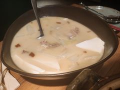 鸭架炖白菜豆腐汤-青年公社烤鸭(宝杨宝龙广场店)