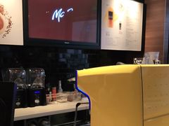 -麦当劳(汉口火车站候车室店)
