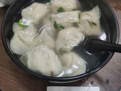 三鲜大馄饨-万寿斋(山阴路店)