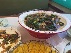 -鲁南仔·滕州炒鸡(经三路店)
