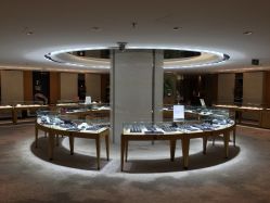 北京七彩云南翡翠珠宝旗舰店（月坛店）-北京七彩云南翡翠珠宝旗舰店(月坛店)