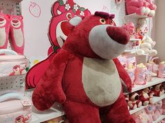 -名创优品(北京新中关购物中心地铁层店)