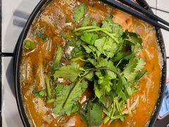 招牌炸酱酸辣米线-肥汁米蘭香港米线(长宁来福士店)